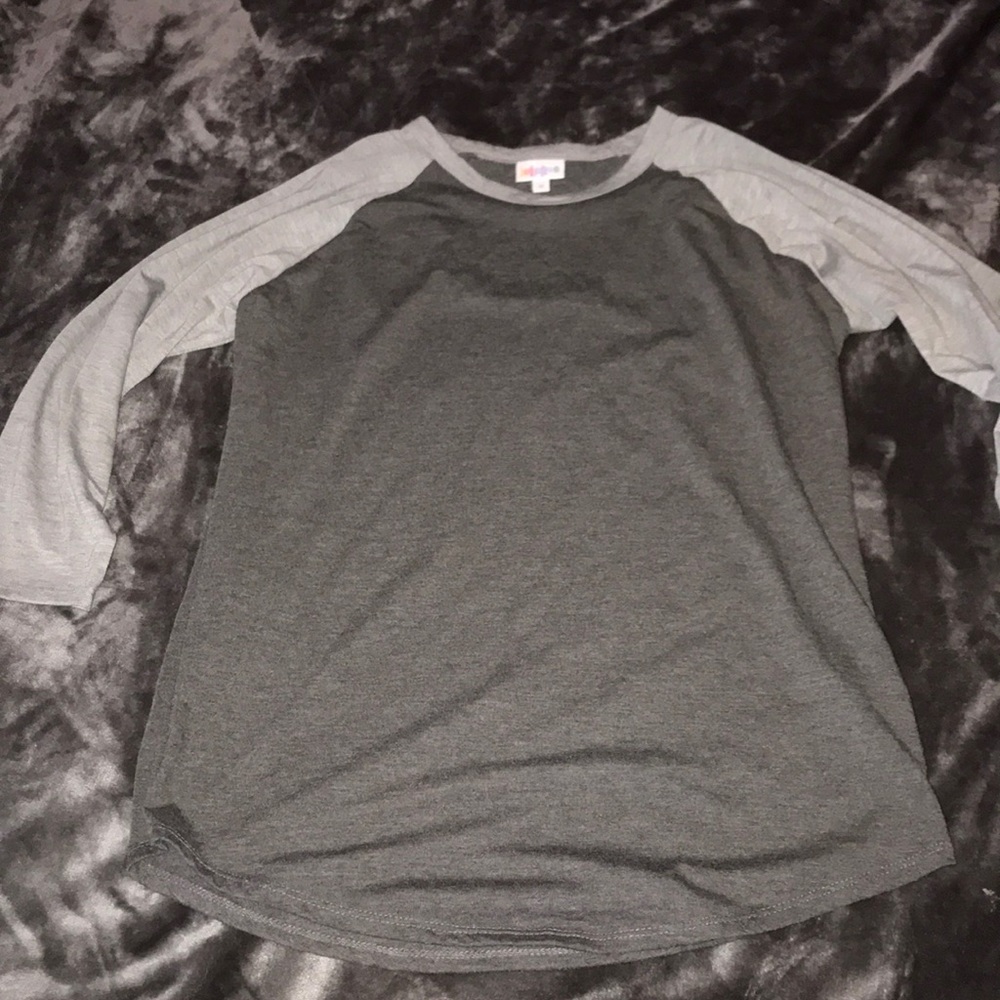 LuLaRoe Sz M baseball tee 3/4 sleeve, gray